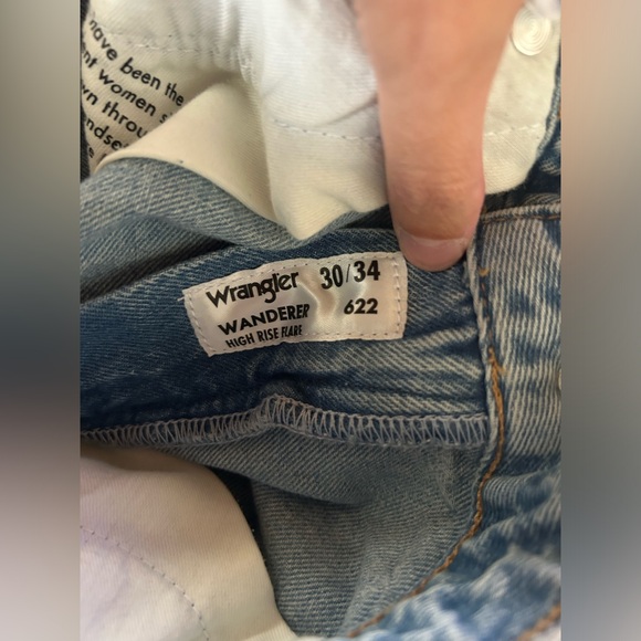 Wrangler Wanderer High Rise - Picture 6 of 6